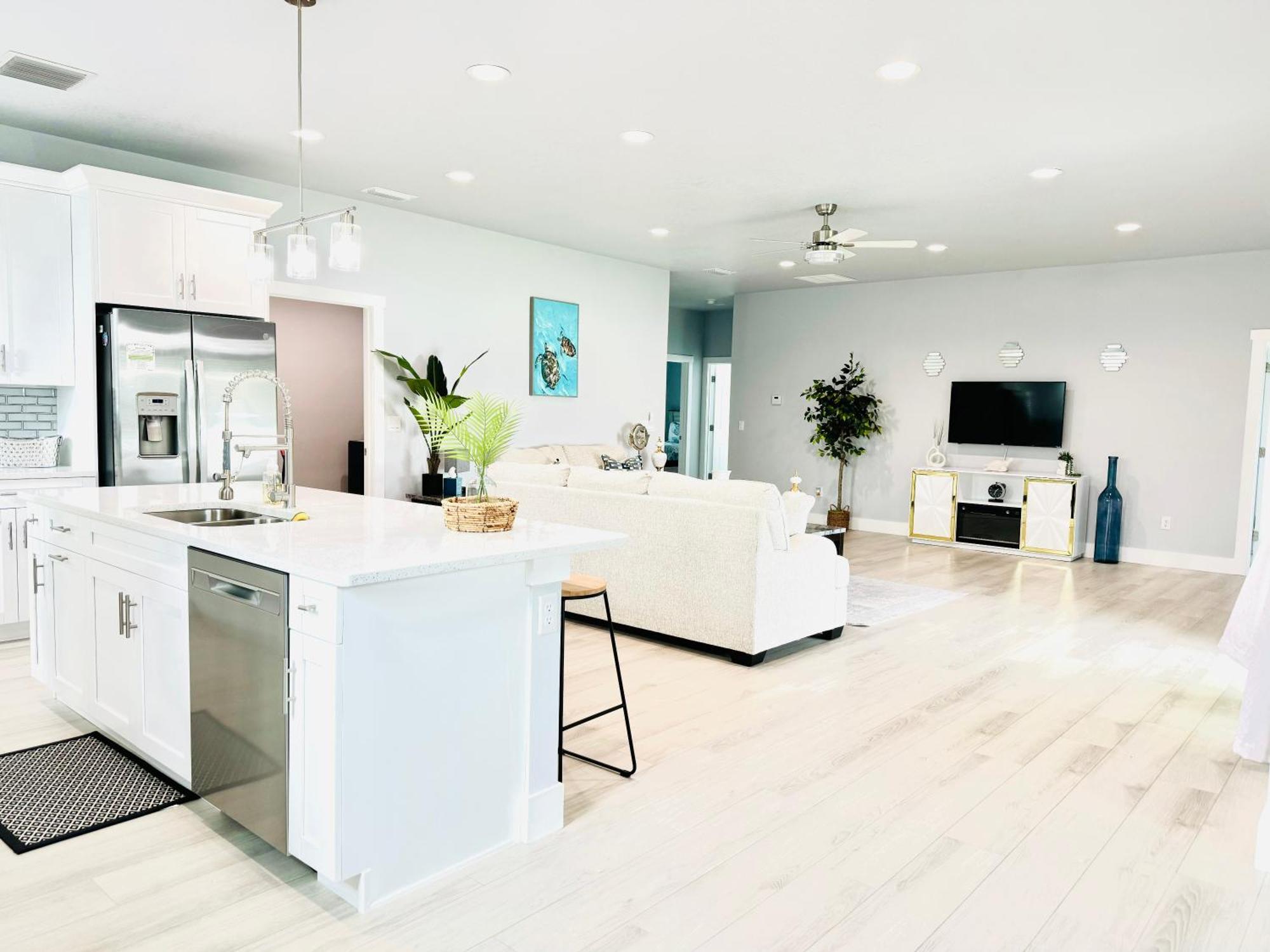 Brand New Tampa Oasis With Private Jacuzzi Retreat Villa Lutz Exteriör bild